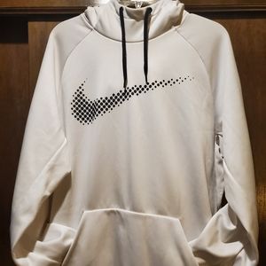 Men's Nike swearshirt